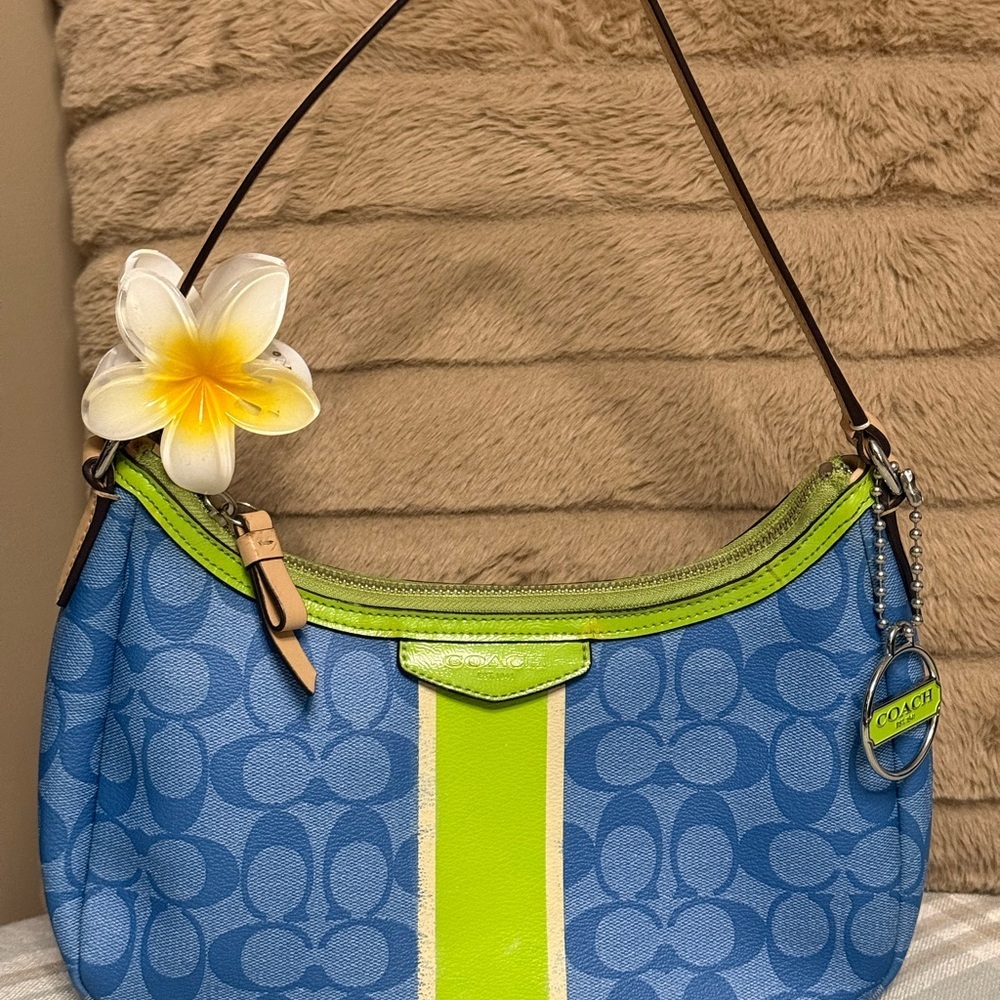✨COACH Signature Stripe Blue Hobo Bag – F29942 – Y2K Aesthetic🍋‍🟩🏝️☀️ - Picture 2 of 6